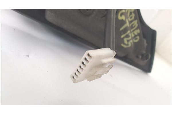 Recambio de retrovisor electrico izquierdo para alfa romeo gt (125) referencia OEM IAM 156050526 156079385 