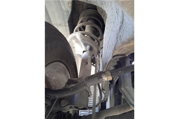 Recambio de amortiguador delantero izquierdo para hyundai tucson (jm) 2.0 crdi referencia OEM IAM 546512E500  