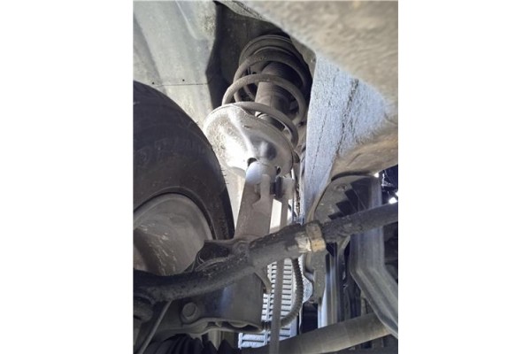 Recambio de amortiguador delantero izquierdo para hyundai tucson (jm) 2.0 crdi referencia OEM IAM 546512E500  