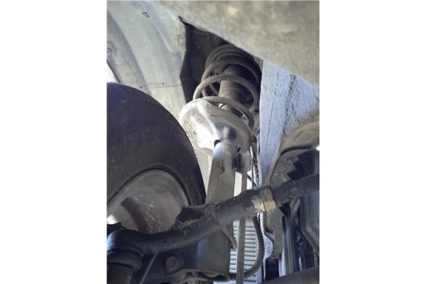 Recambio de amortiguador delantero izquierdo para hyundai tucson (jm) 2.0 crdi referencia OEM IAM 546512E500  