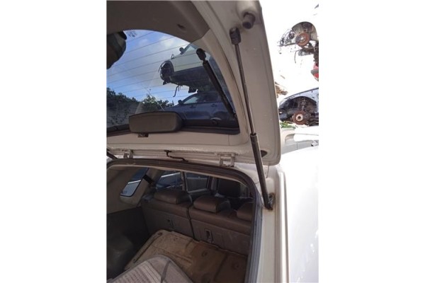 Recambio de amortiguador porton para hyundai tucson (jm) 2.0 crdi referencia OEM IAM 817712  