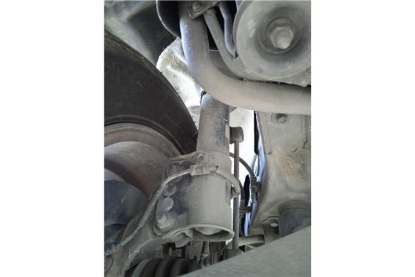 Recambio de amortiguador trasero izquierdo para hyundai tucson (jm) 2.0 crdi referencia OEM IAM 553512E501  