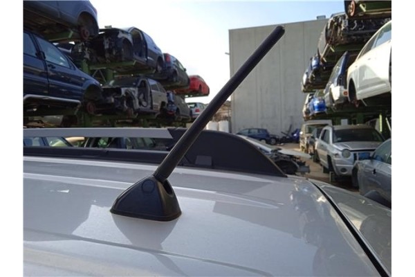 Recambio de antena electrica para hyundai tucson (jm) 2.0 crdi referencia OEM IAM 962632 962502E550 