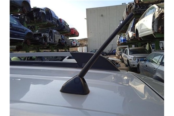 Recambio de antena electrica para hyundai tucson (jm) 2.0 crdi referencia OEM IAM 962632 962502E550 