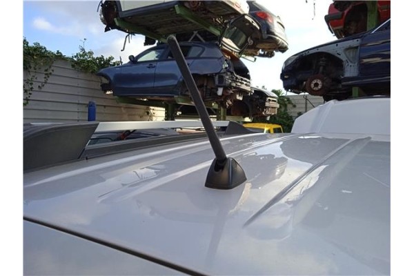 Recambio de antena electrica para hyundai tucson (jm) 2.0 crdi referencia OEM IAM 962632 962502E550 