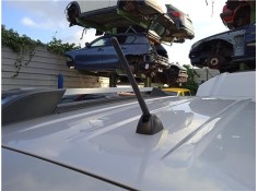 Recambio de antena electrica para hyundai tucson (jm) 2.0 crdi referencia OEM IAM 962632 962502E550 