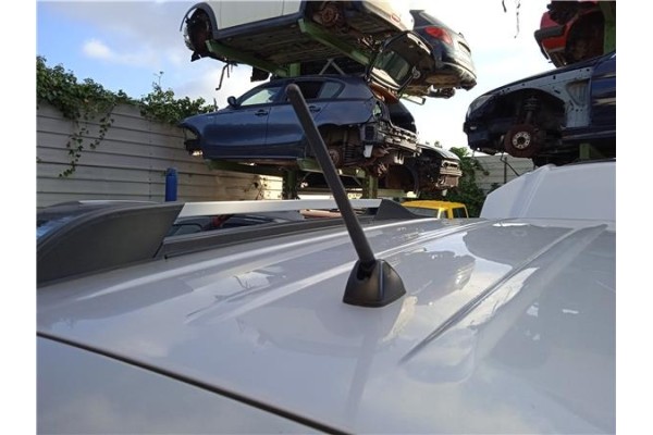 Recambio de antena electrica para hyundai tucson (jm) 2.0 crdi referencia OEM IAM 962632 962502E550 