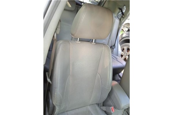 Recambio de asiento delantero derecho para hyundai tucson (jm) 2.0 crdi referencia OEM IAM 884002E580G8C  