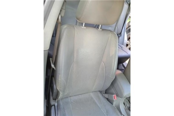 Recambio de asiento delantero derecho para hyundai tucson (jm) 2.0 crdi referencia OEM IAM 884002E580G8C  