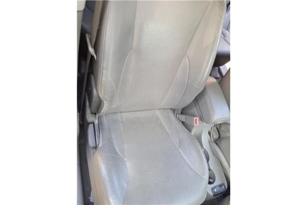 Recambio de asiento delantero derecho para hyundai tucson (jm) 2.0 crdi referencia OEM IAM 884002E580G8C  