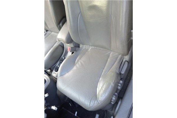 Recambio de asiento delantero izquierdo para hyundai tucson (jm) 2.0 crdi referencia OEM IAM 883002E370G8C  
