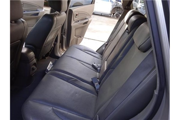 Recambio de asientos traseros para hyundai tucson (jm) 2.0 crdi referencia OEM IAM 894002E111G8C 893002E111G8C 