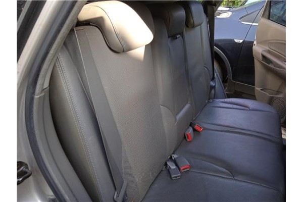 Recambio de asientos traseros para hyundai tucson (jm) 2.0 crdi referencia OEM IAM 894002E111G8C 893002E111G8C 