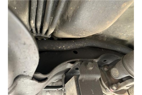 Recambio de barra estabilizadora delantero para hyundai tucson (jm) 2.0 crdi referencia OEM IAM 548102E+105  