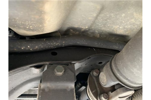 Recambio de barra estabilizadora delantero para hyundai tucson (jm) 2.0 crdi referencia OEM IAM 548102E+105  