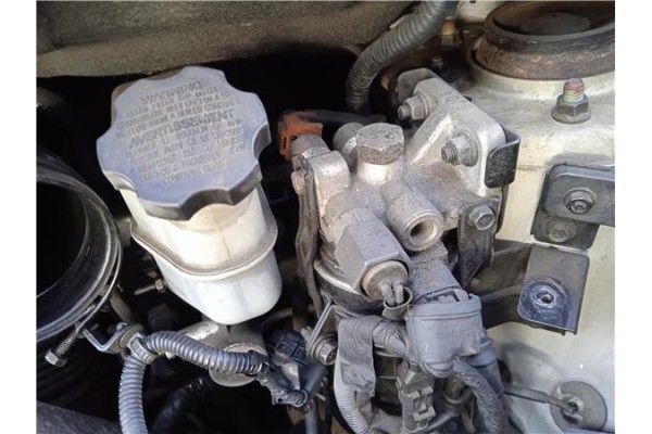 Recambio de bomba freno para hyundai tucson (jm) 2.0 crdi referencia OEM IAM 585102E+105  