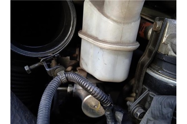 Recambio de bomba freno para hyundai tucson (jm) 2.0 crdi referencia OEM IAM 585102E+105  