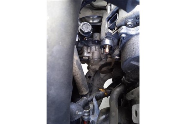 Recambio de bomba servodireccion para hyundai tucson (jm) 2.0 crdi referencia OEM IAM 571002E+205  