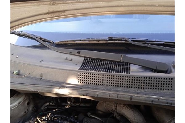Recambio de brazo limpiaparabrisas delantero derecho para hyundai tucson (jm) 2.0 crdi referencia OEM IAM 9832120  