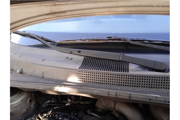 Recambio de brazo limpiaparabrisas delantero derecho para hyundai tucson (jm) 2.0 crdi referencia OEM IAM 9832120  