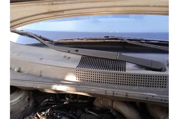 Recambio de brazo limpiaparabrisas delantero derecho para hyundai tucson (jm) 2.0 crdi referencia OEM IAM 9832120  