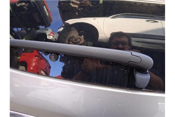 Recambio de brazo limpiaparabrisas trasero para hyundai tucson (jm) 2.0 crdi referencia OEM IAM 988112 988112E500 