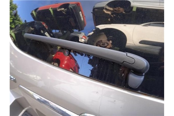Recambio de brazo limpiaparabrisas trasero para hyundai tucson (jm) 2.0 crdi referencia OEM IAM 988112 988112E500 