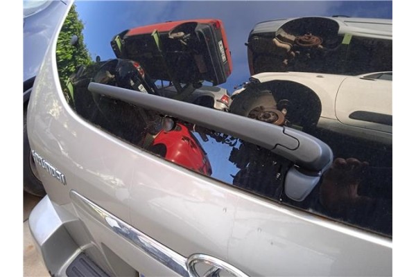 Recambio de brazo limpiaparabrisas trasero para hyundai tucson (jm) 2.0 crdi referencia OEM IAM 988112 988112E500 