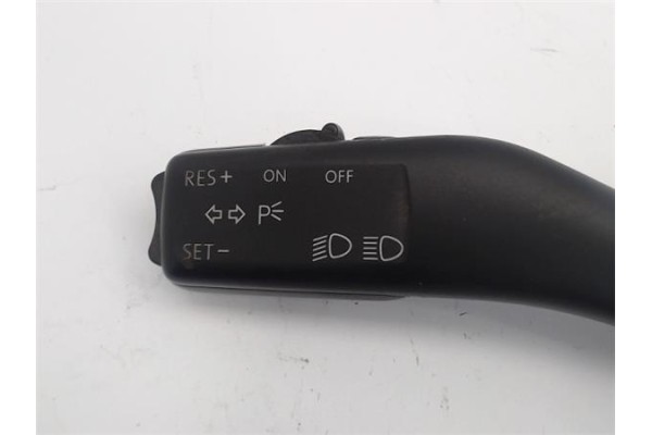 Recambio de mando intermitencia para seat leon (1p1) referencia OEM IAM 1K0953513A  1K0953513F , AUDI | 1K0953513G , AUDI | 1K09