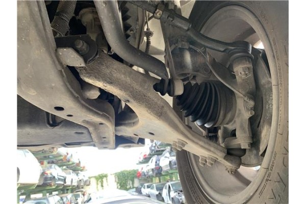 Recambio de brazo suspension delantero derecho para hyundai tucson (jm) 2.0 crdi referencia OEM IAM 545012E+115 5,45E+16 