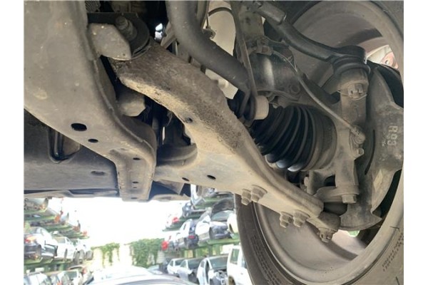 Recambio de brazo suspension delantero derecho para hyundai tucson (jm) 2.0 crdi referencia OEM IAM 545012E+115 5,45E+16 