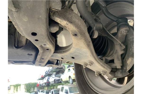 Recambio de brazo suspension delantero derecho para hyundai tucson (jm) 2.0 crdi referencia OEM IAM 545012E+115 5,45E+16 