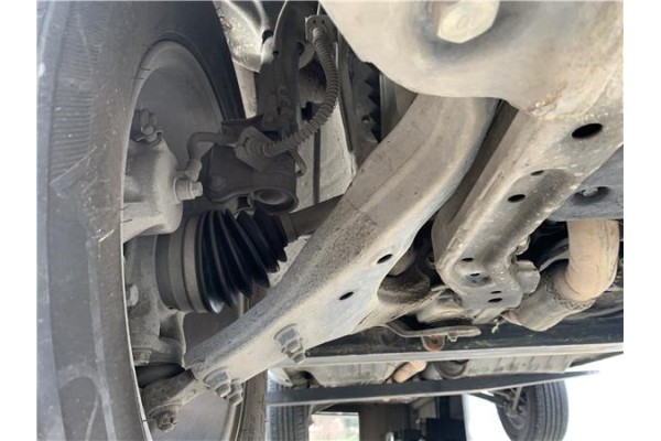 Recambio de brazo suspension delantero derecho para hyundai tucson (jm) 2.0 crdi referencia OEM IAM 545012E+115 5,45E+16 