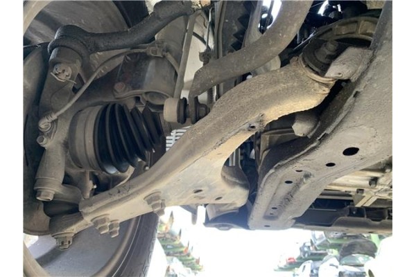 Recambio de brazo suspension delantero izquierdo para hyundai tucson (jm) 2.0 crdi referencia OEM IAM 545002E+115 5,45E+16 
