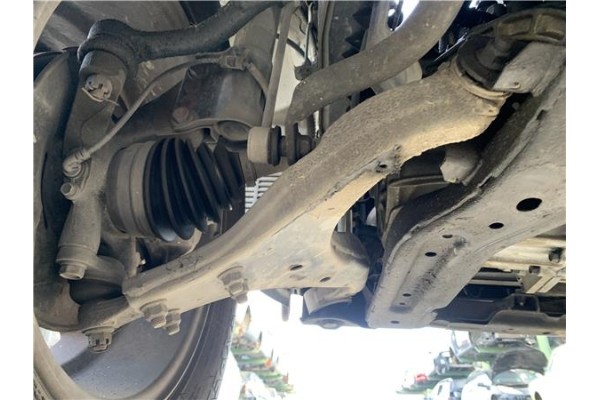 Recambio de brazo suspension delantero izquierdo para hyundai tucson (jm) 2.0 crdi referencia OEM IAM 545002E+115 5,45E+16 