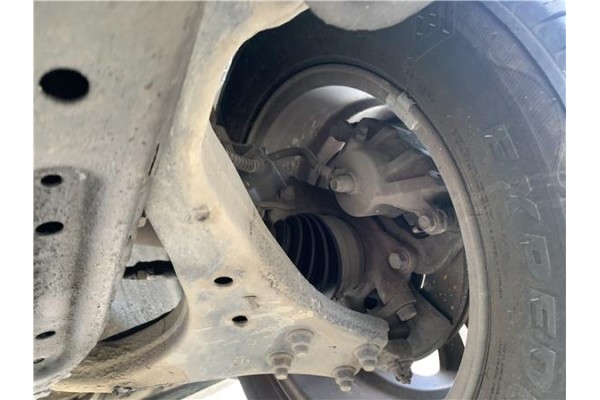 Recambio de brazo suspension delantero izquierdo para hyundai tucson (jm) 2.0 crdi referencia OEM IAM 545002E+115 5,45E+16 