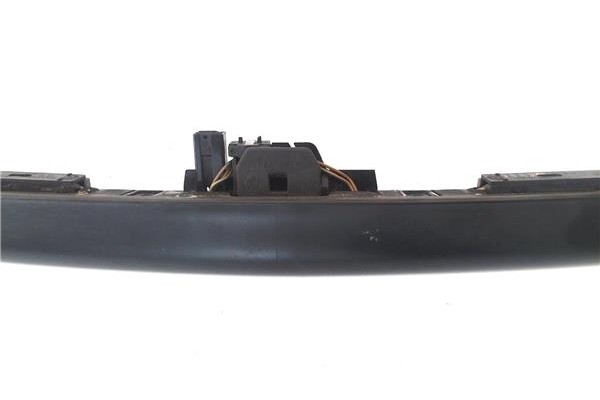 Recambio de moldura porton trasero para bmw serie 3 berlina (e46) 1.9 316i referencia OEM IAM 8208504  