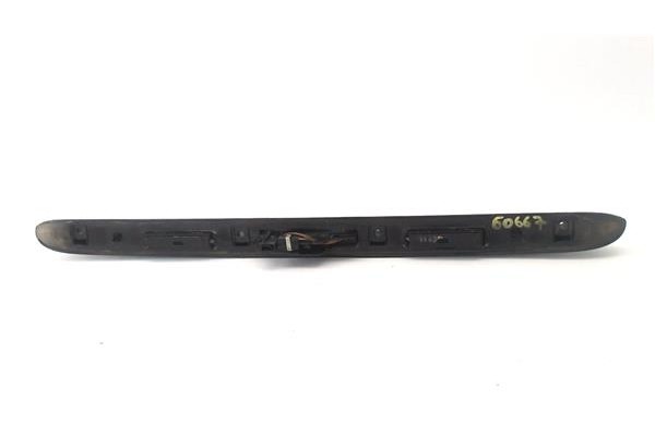 Recambio de moldura porton trasero para bmw serie 3 berlina (e46) 1.9 316i referencia OEM IAM 8208504  