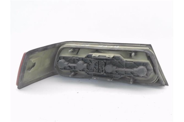 Recambio de piloto trasero derecho para alfa romeo 33 1.3 referencia OEM IAM 16607  