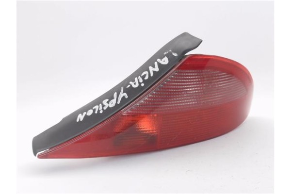 Recambio de piloto trasero derecho para lancia y 1.1 elefantino referencia OEM IAM 46777339  