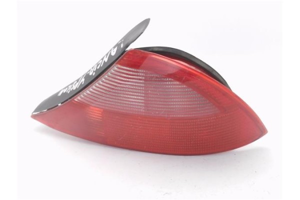 Recambio de piloto trasero derecho para lancia y 1.1 elefantino referencia OEM IAM 46777339  