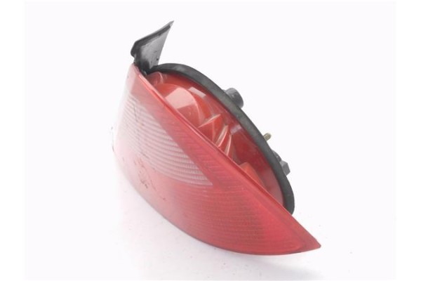 Recambio de piloto trasero derecho para lancia y 1.1 elefantino referencia OEM IAM 46777339  