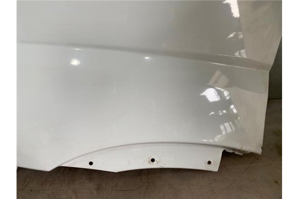 Recambio de aleta delantero izquierda para iveco daily chasis 2.3 referencia OEM IAM 5801513992 5802382341 