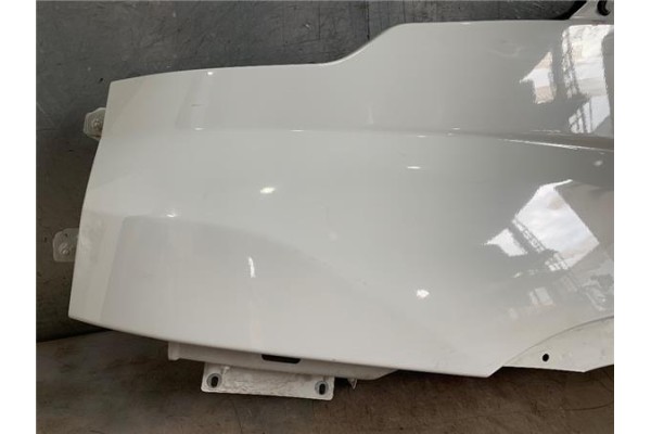 Recambio de aleta delantero izquierda para iveco daily chasis 2.3 referencia OEM IAM 5801513992 5802382341 