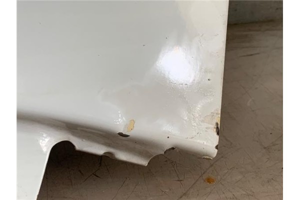 Recambio de aleta delantero izquierda para iveco daily chasis 2.3 referencia OEM IAM 5801513992 5802382341 