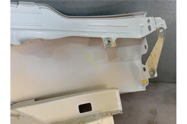 Recambio de aleta delantero izquierda para iveco daily chasis 2.3 referencia OEM IAM 5801513992 5802382341 