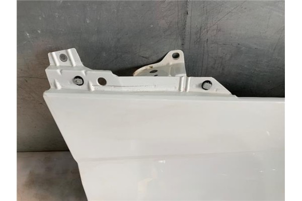 Recambio de aleta delantero derecha para iveco daily chasis 2.3 referencia OEM IAM 5801513999 5802382340 