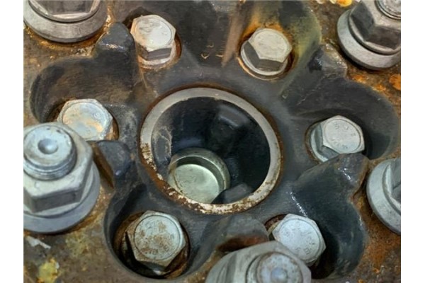 Recambio de mangueta delantero derecha para iveco daily chasis 2.3 referencia OEM IAM 5802418101  