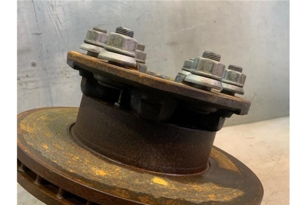 Recambio de mangueta delantero derecha para iveco daily chasis 2.3 referencia OEM IAM 5802418101  