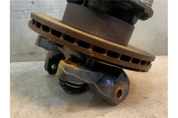 Recambio de mangueta delantero derecha para iveco daily chasis 2.3 referencia OEM IAM 5802418101  